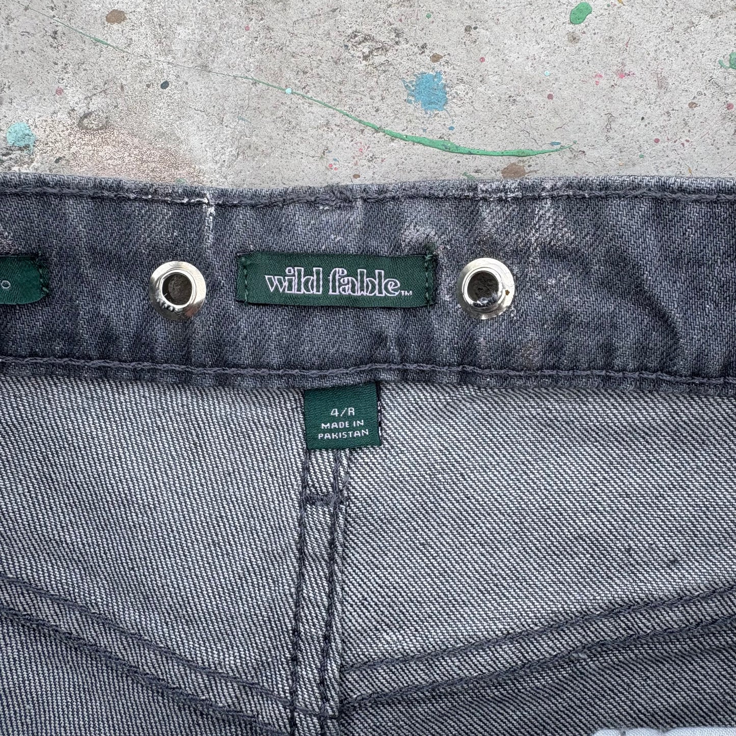 Killer Stitch 1/1 skirt size 4, waist 24”