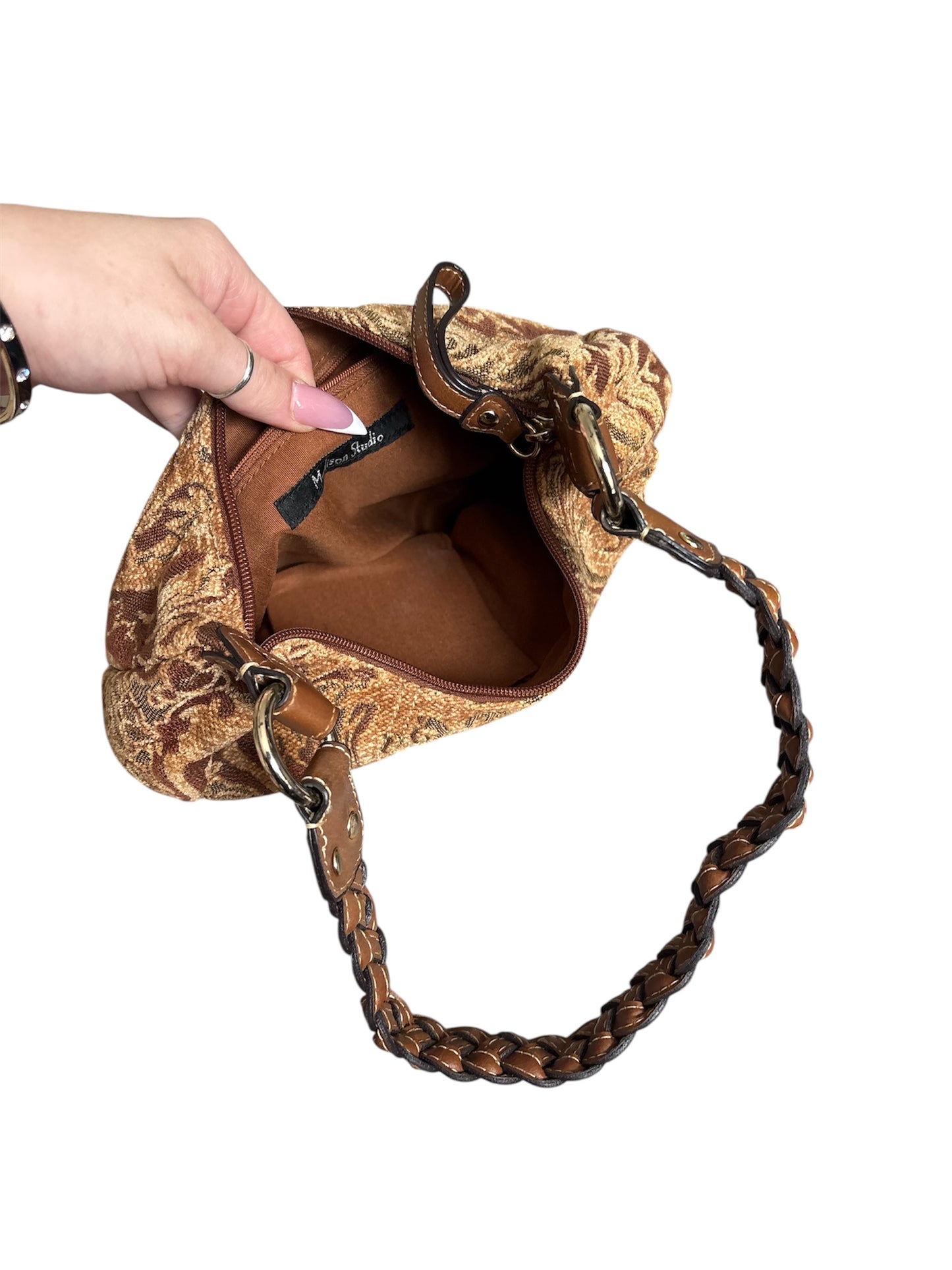 Woven shoulder bag