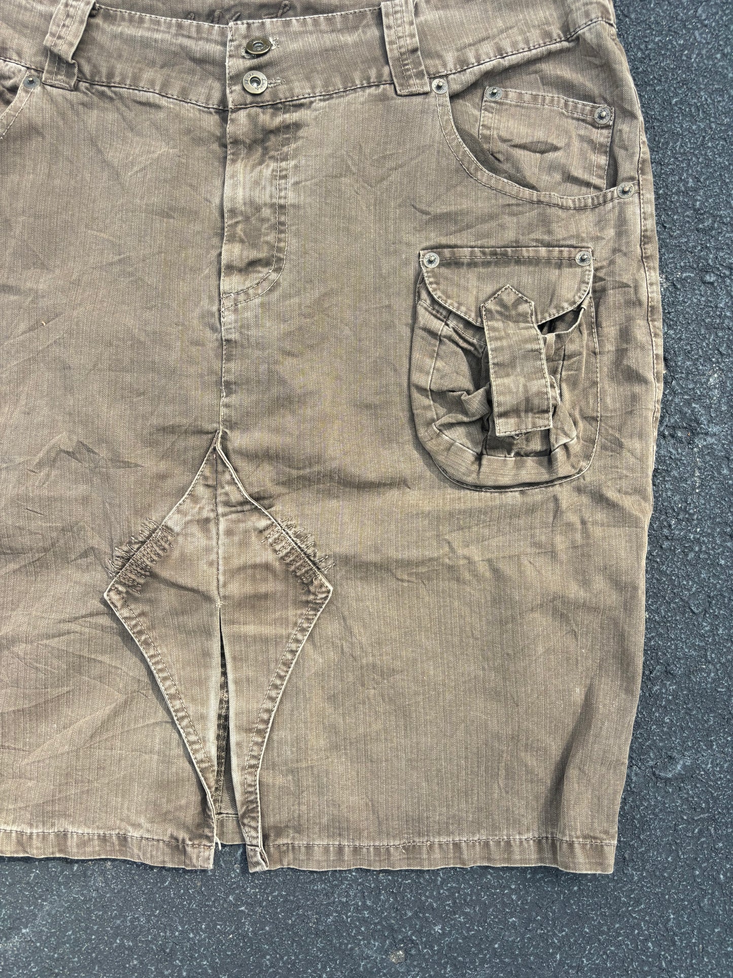 Miss Luna cargo skirt size xl