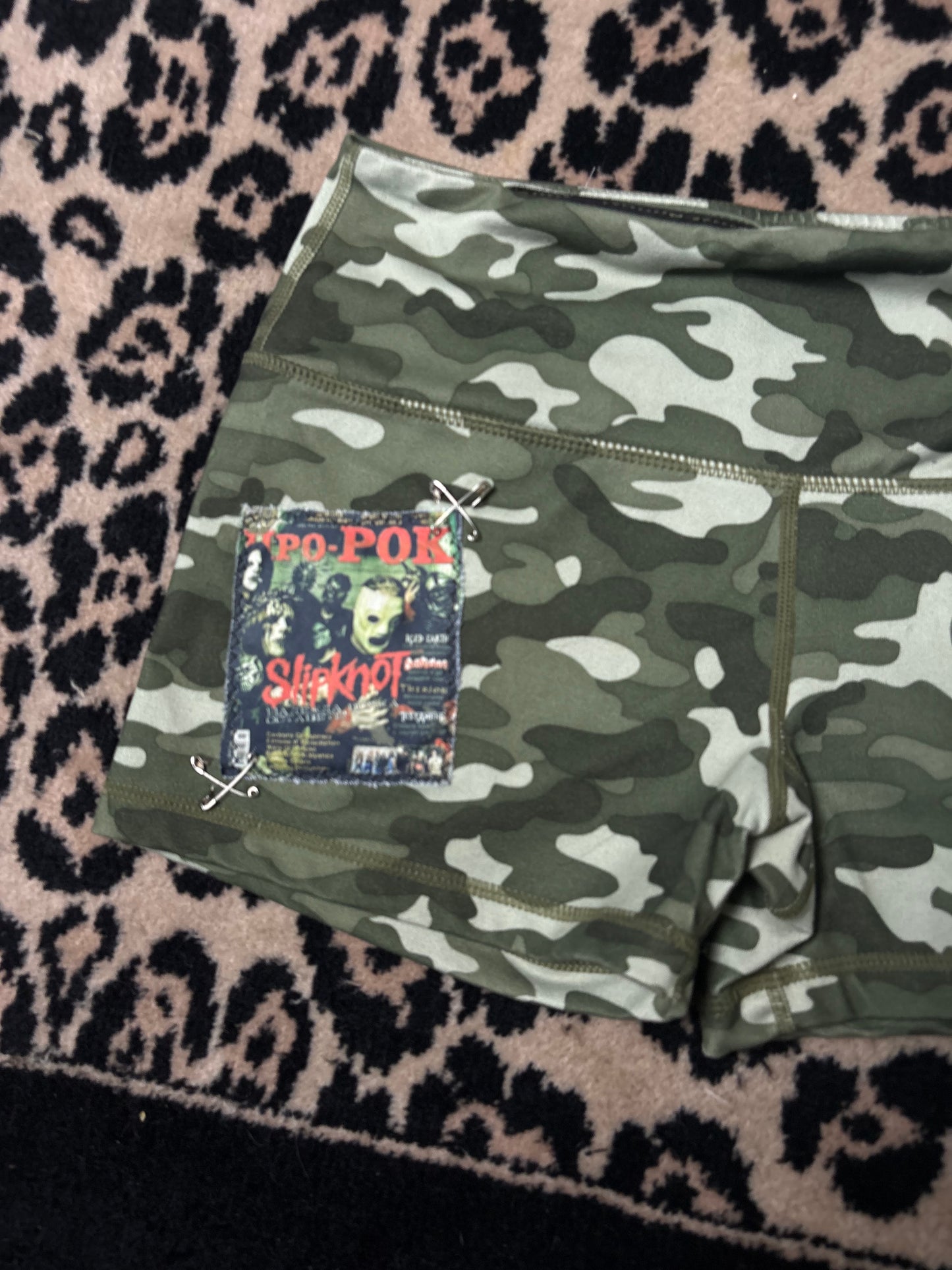 Killer Stitch 1/1 camo athletic shorts size S