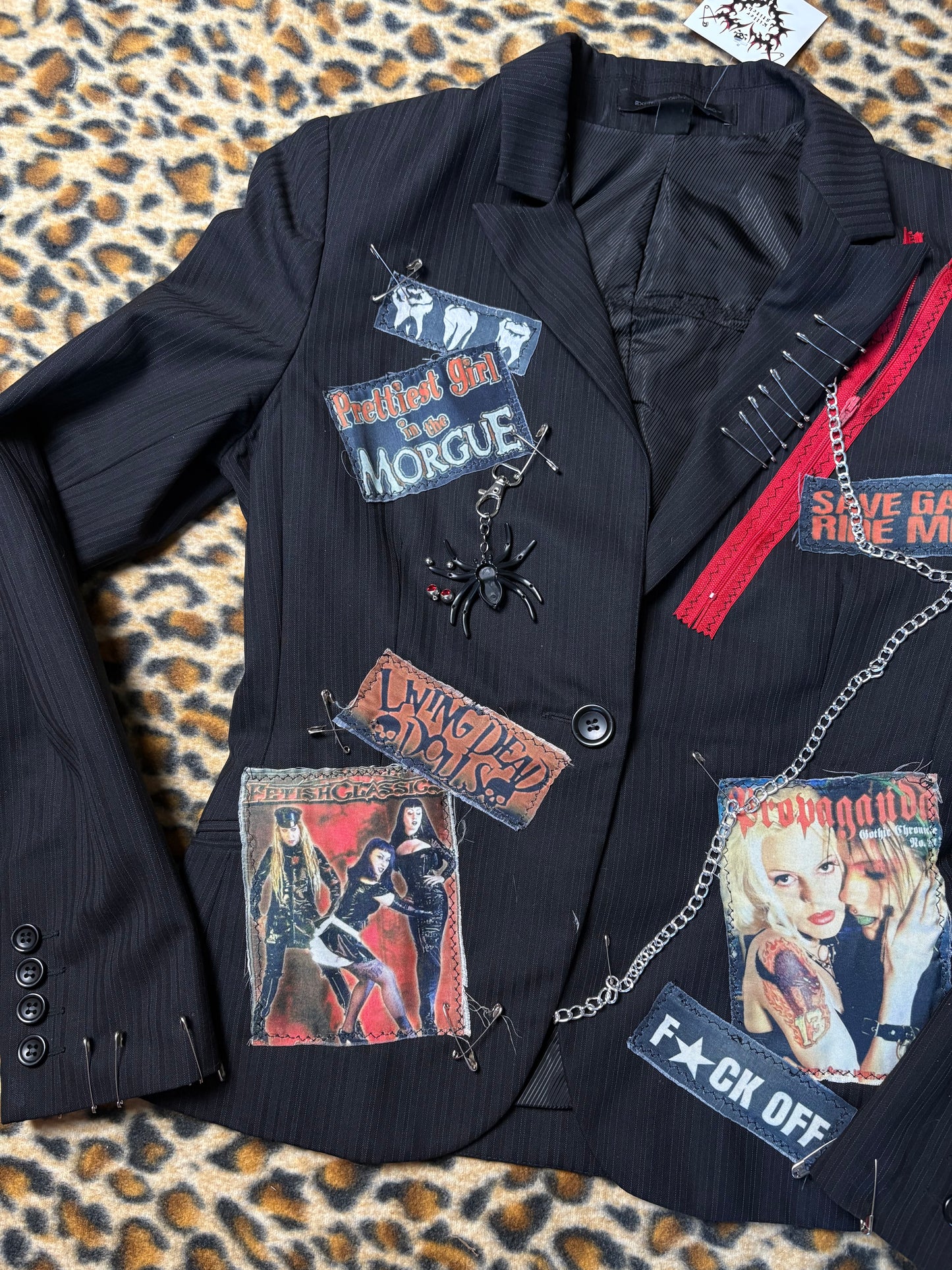 Killer Stitch 1/1 blazer size 6(fits a medium)