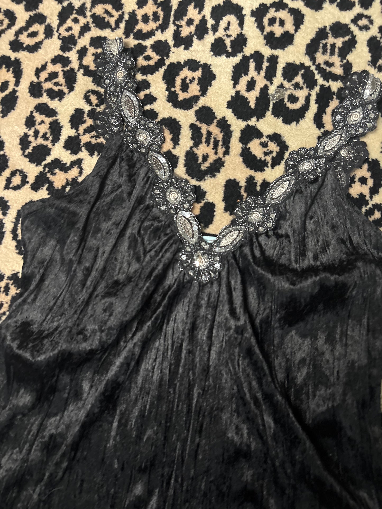 Black velvet tank size L