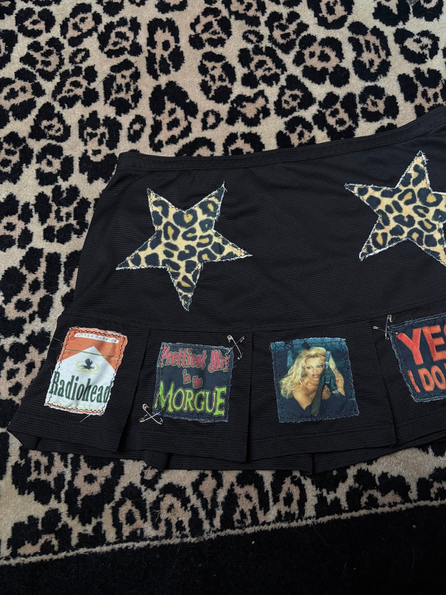 Killer Stitch 1/1 patch skirt size M