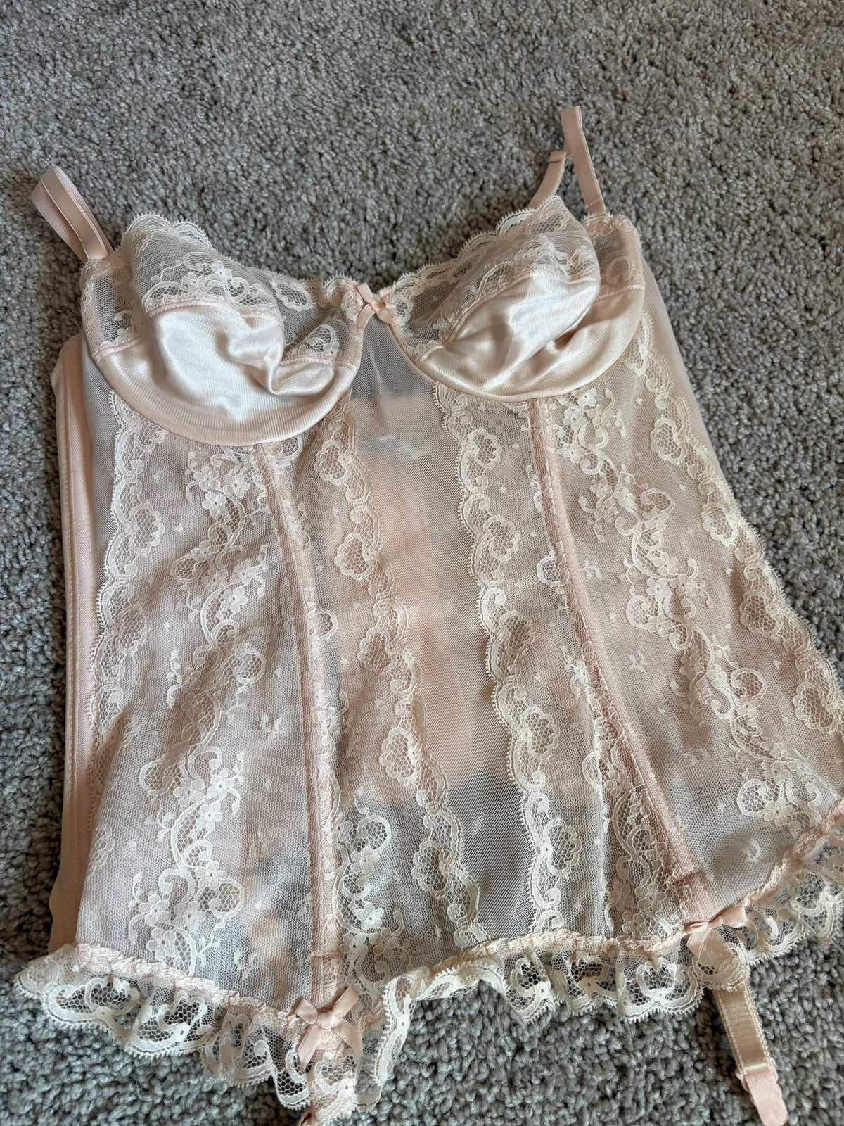 Nude lace corset size 36C