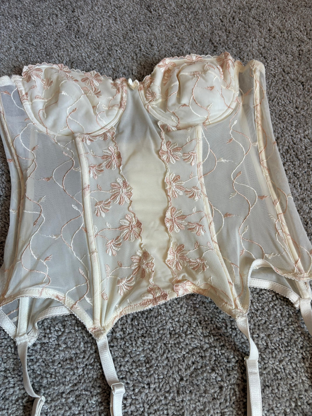 Floral strapless lace corset 38C