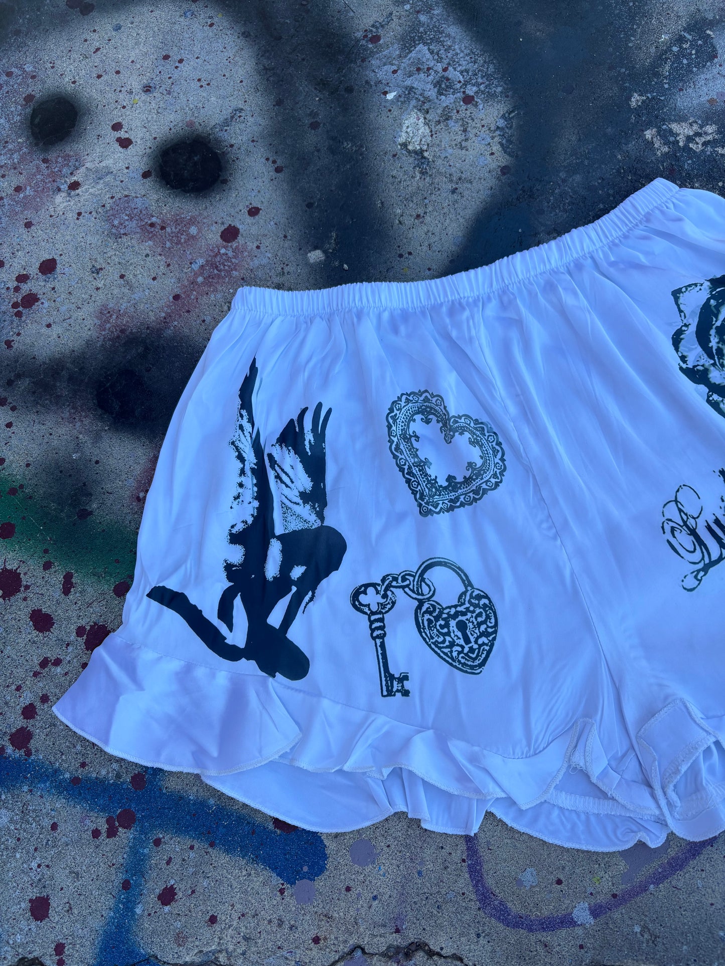 Killer Stitch 1/1 shorts size Large
