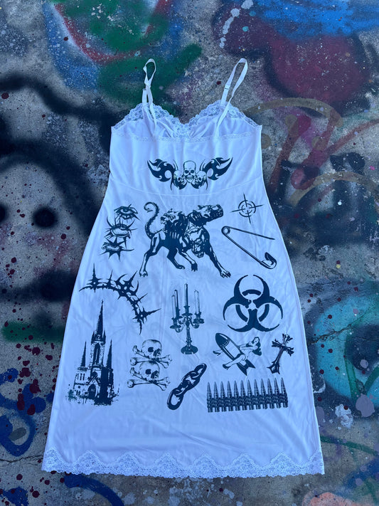Killer Stitch 1/1 sheet graphic dress size M