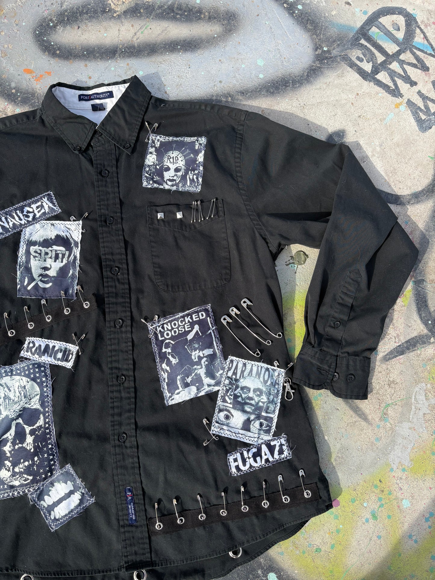 Killer Stitch 1/1 button down size L