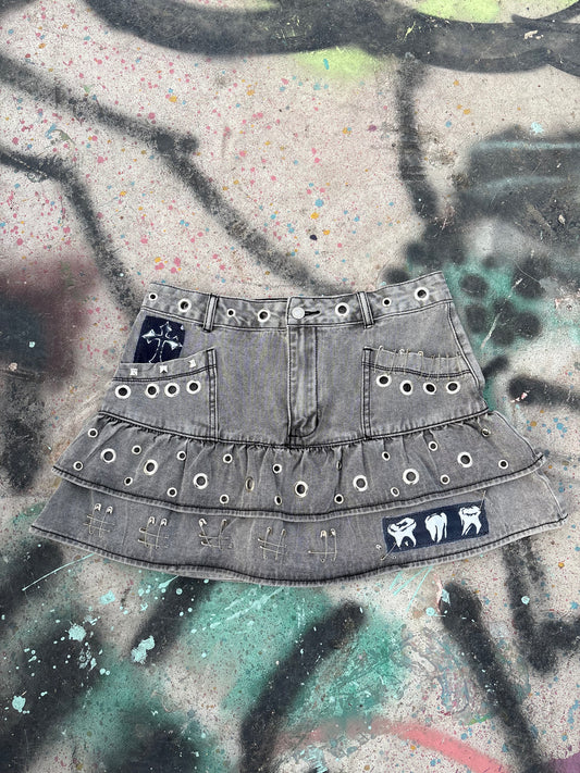 Killer Stitch 1/1 skirt waist 32 inch