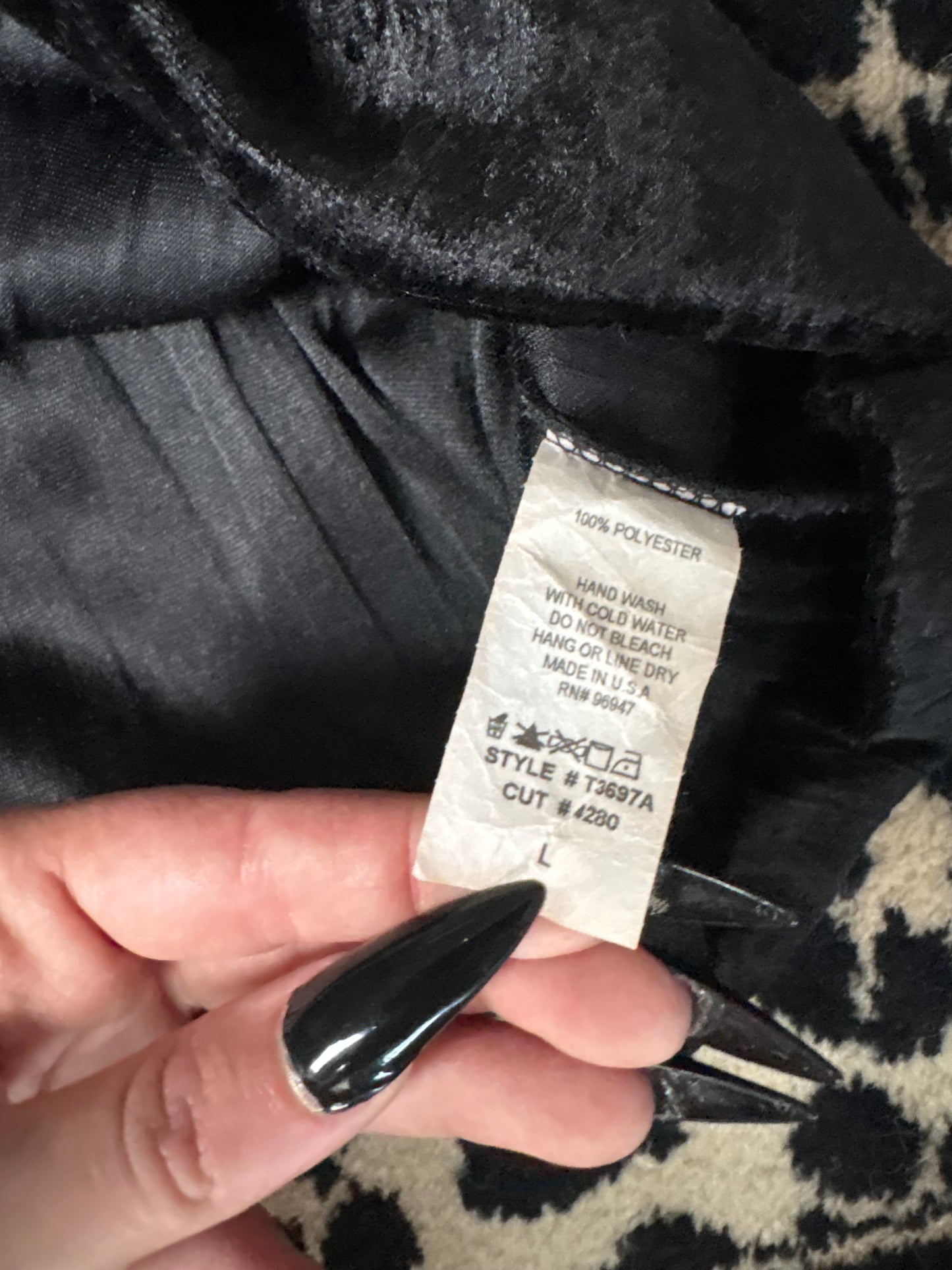 Black velvet tank size L