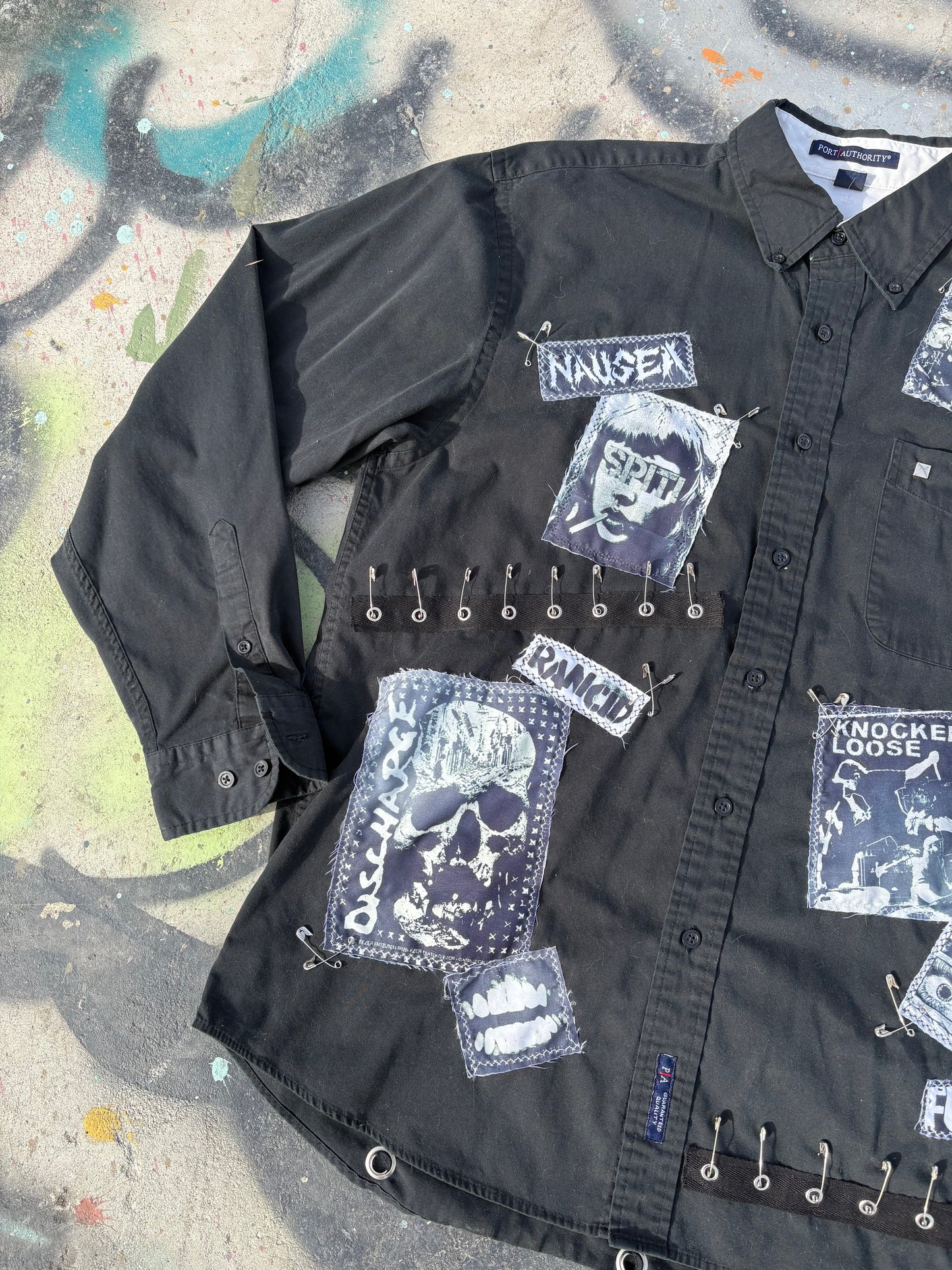 Killer Stitch 1/1 button down size L