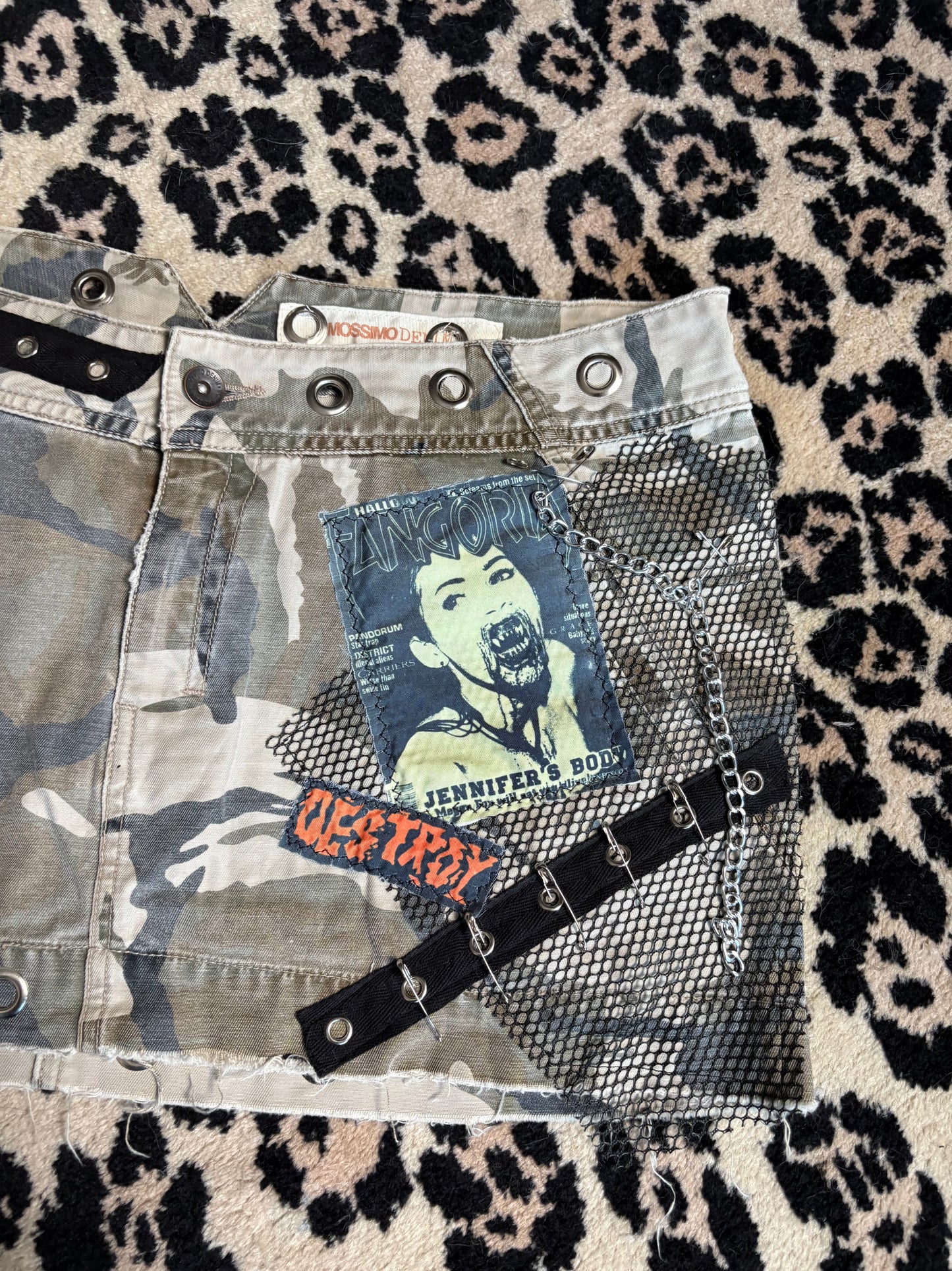 Killer Stitch 1/1 skirt size 13