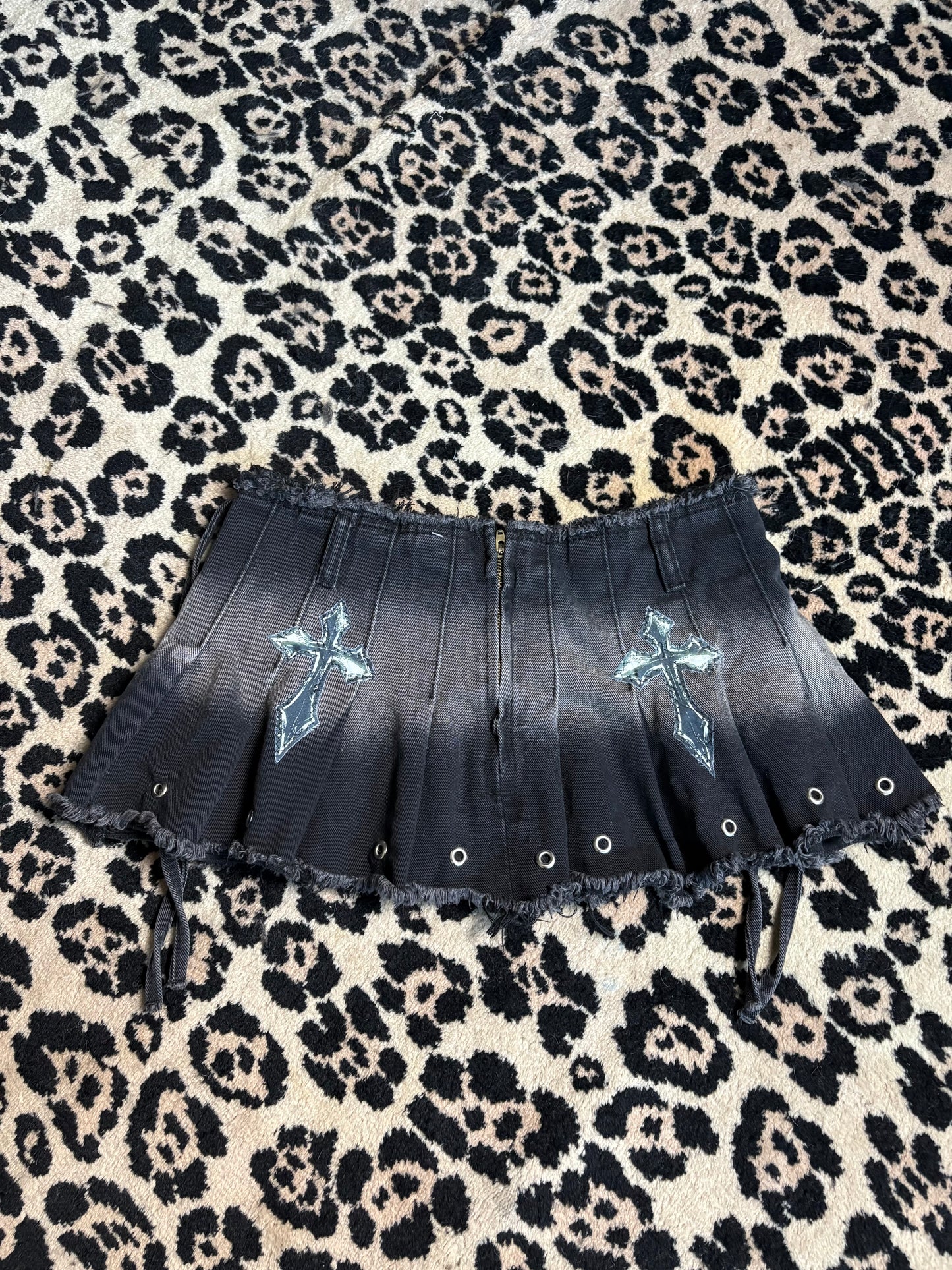 Killer Stitch 1/1 mini skirt size waist 30 inches