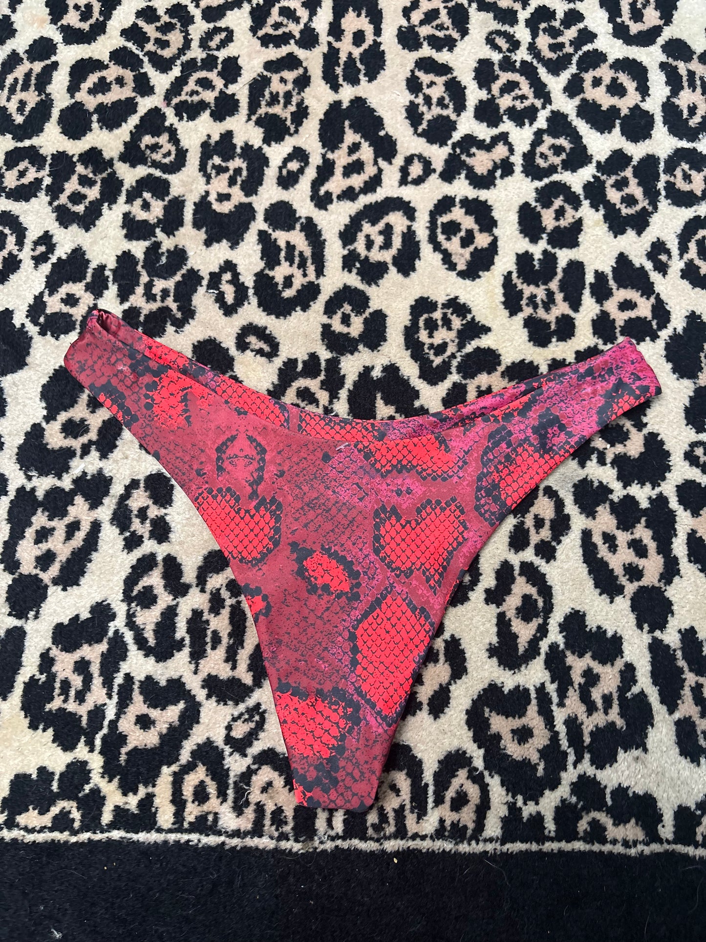Killer Stitch 1/1 bikini bottom size S