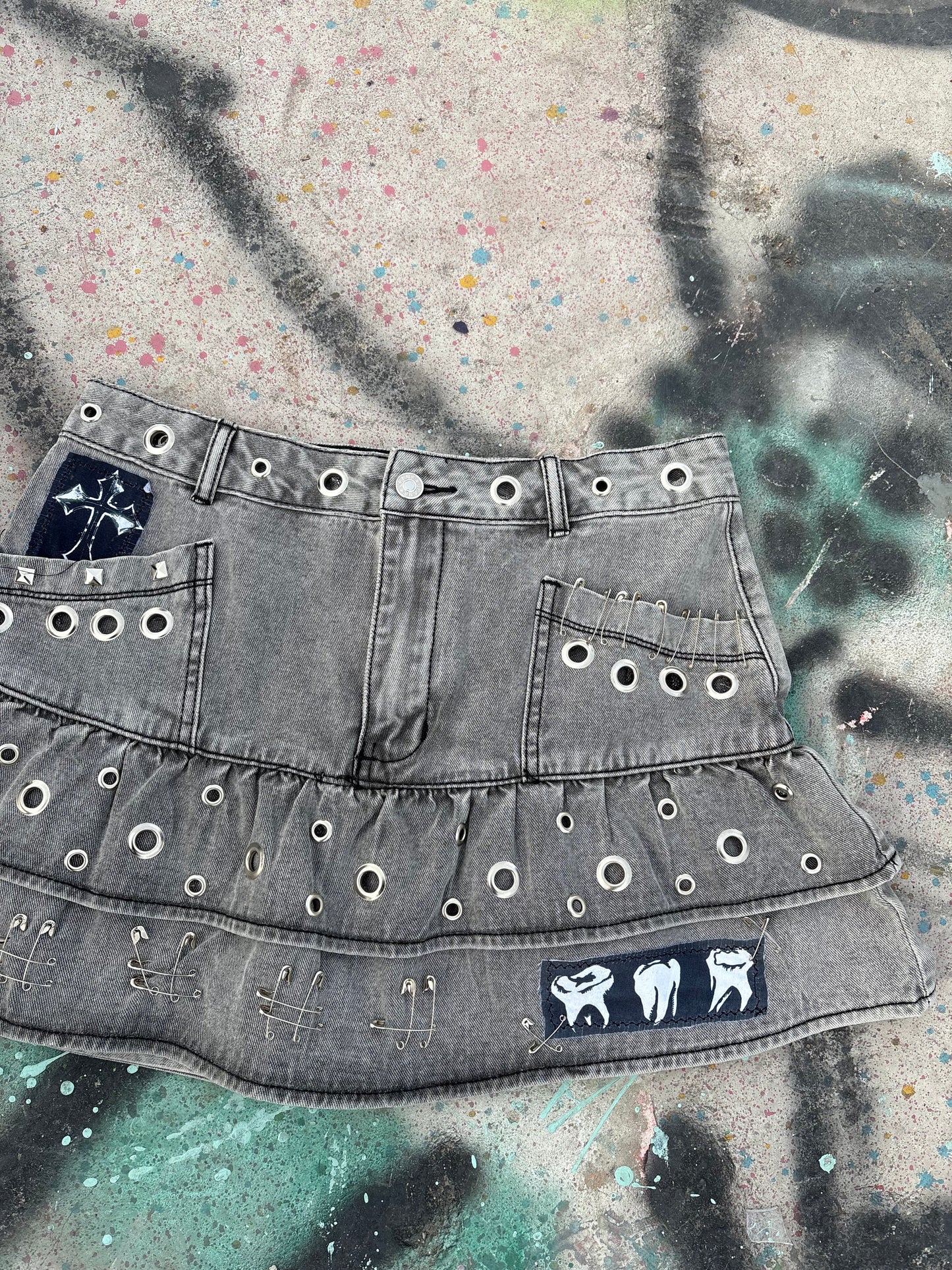 Killer Stitch 1/1 skirt waist 32 inch