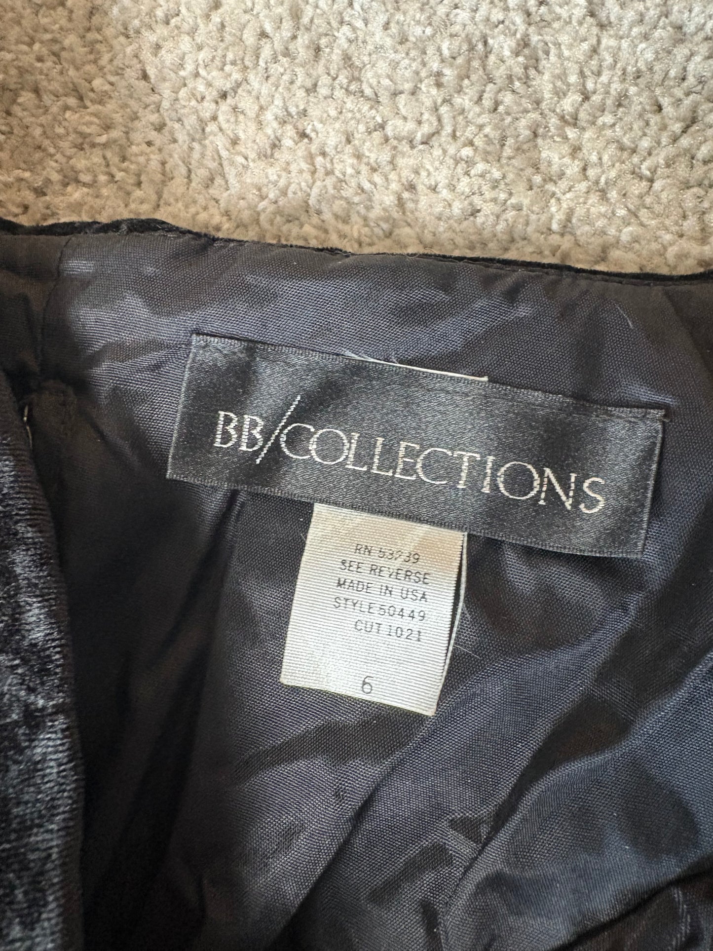 Crushed black velvet synched gothic dress size 6