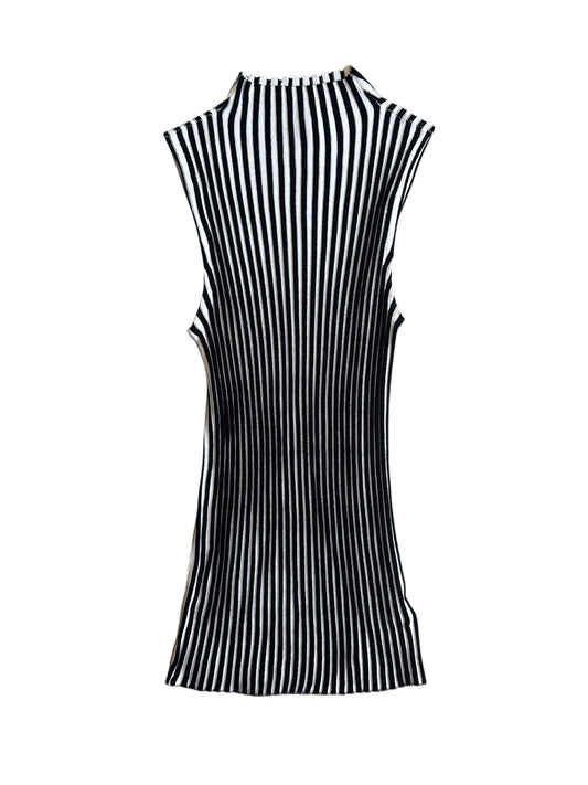 Stretchy accordion stripe tank size s
