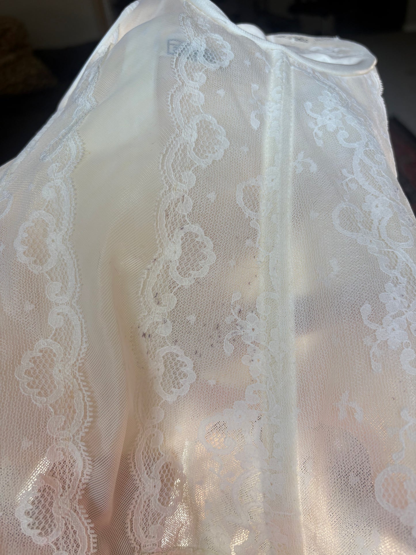 Vintage Cream strapless lace corset 36C