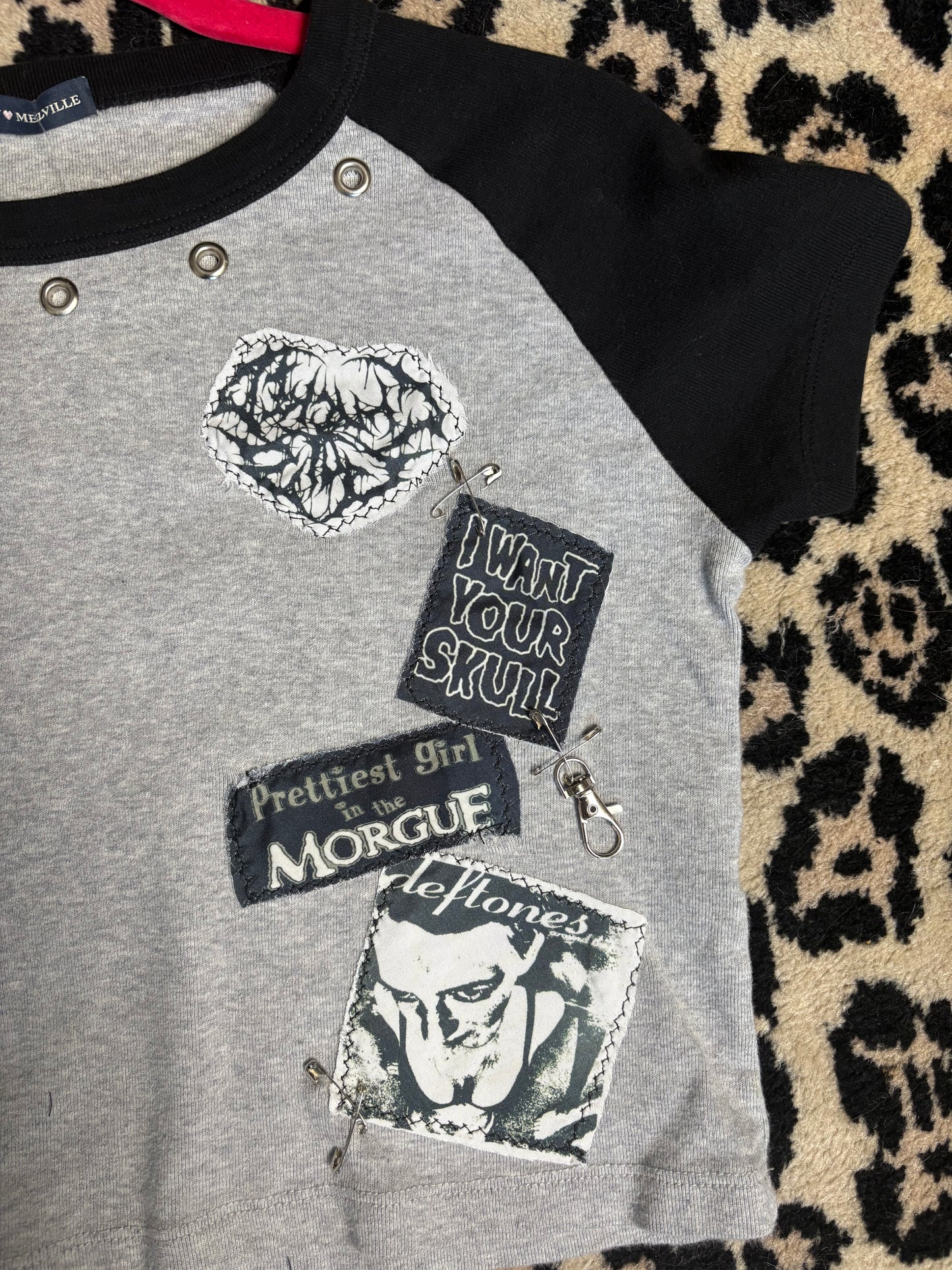 Killer Stitch crop top size M