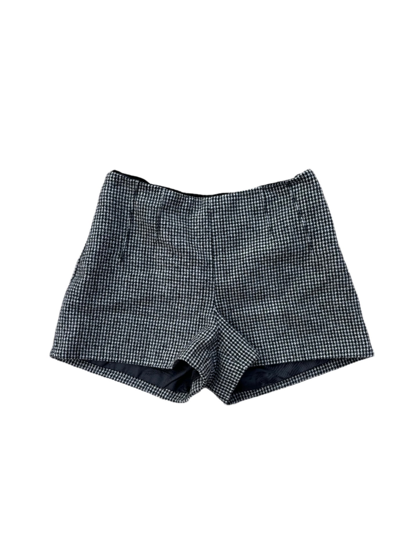 15BWLR gingham mini shorts w zippers size small