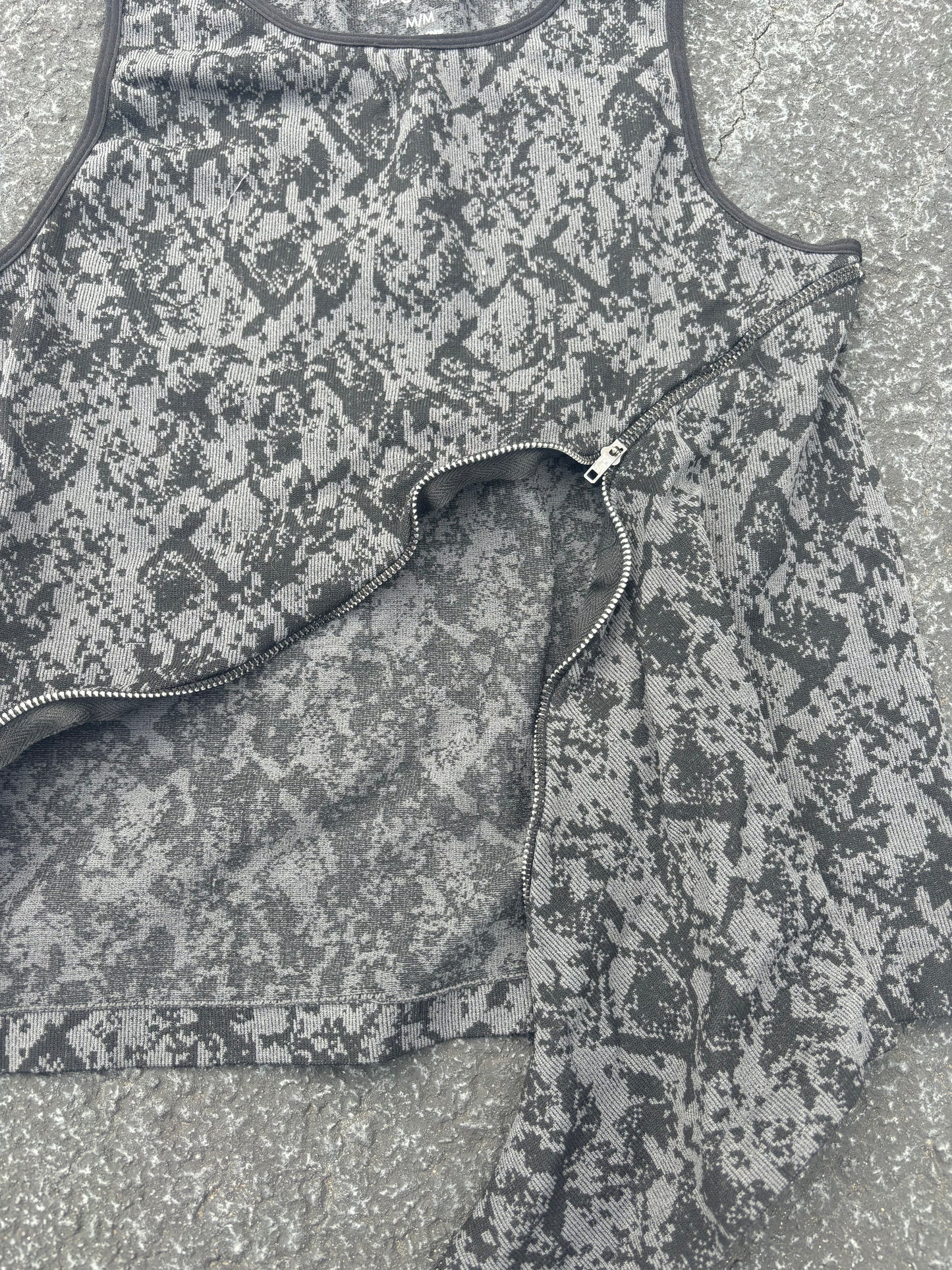Eternal Bella 1 of 1 zip tank size s